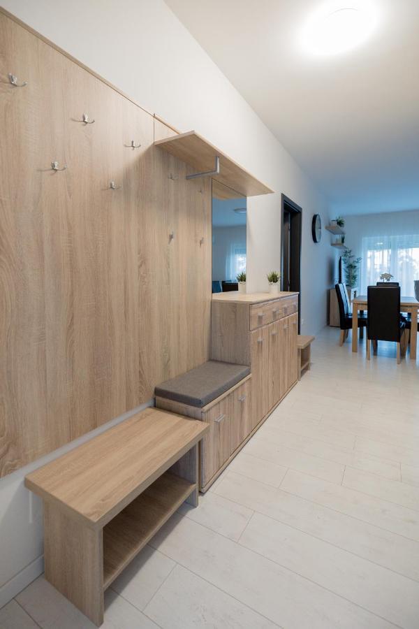Leda Apartmanok By Bltn Siófok Zewnętrze zdjęcie