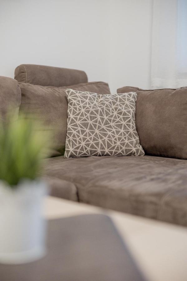 Leda Apartmanok By Bltn Siófok Zewnętrze zdjęcie