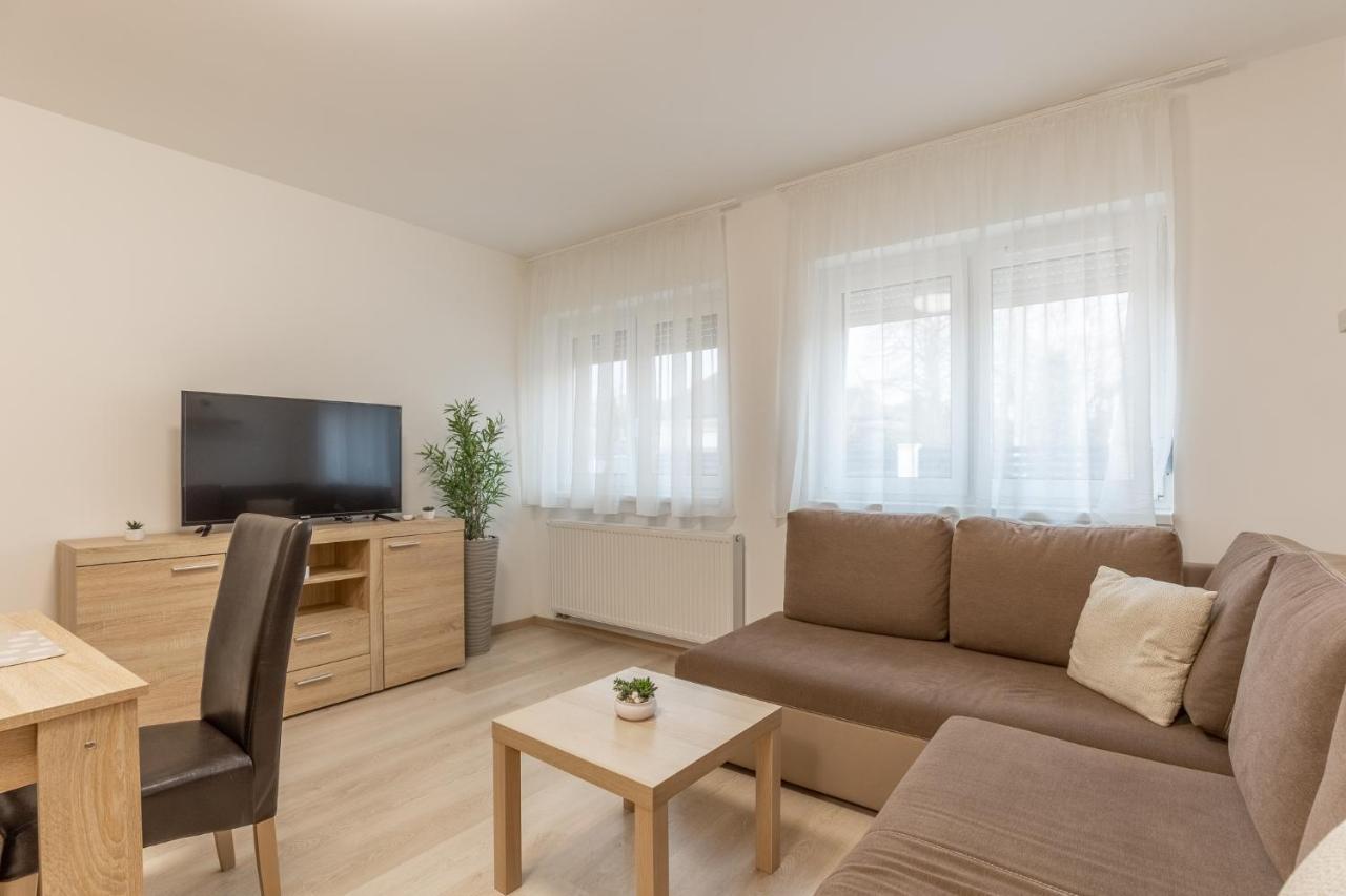 Leda Apartmanok By Bltn Siófok Zewnętrze zdjęcie
