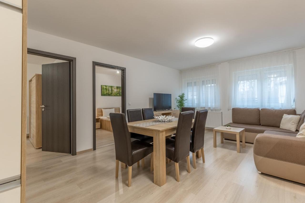 Leda Apartmanok By Bltn Siófok Zewnętrze zdjęcie